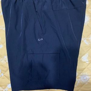 Unipro Qwick Dry Men black Drawstring Pull On Elastic Waist Cargo Shorts L